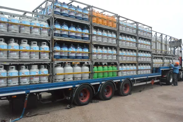 gas cylinder on truck