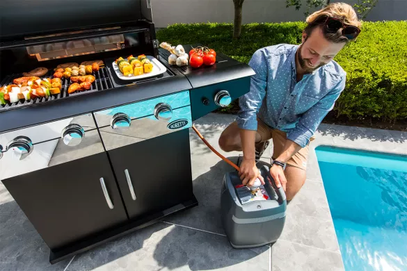 Cocoon gasfles aansluiten aan BBQ - Antargaz